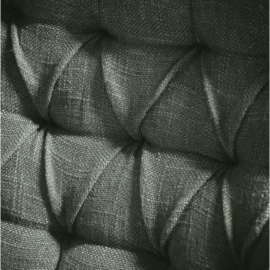 chesterfield zold tuzott karpitos fotel country mediterran paraszthaz nappali butor videki villa butor berendezes.jpg